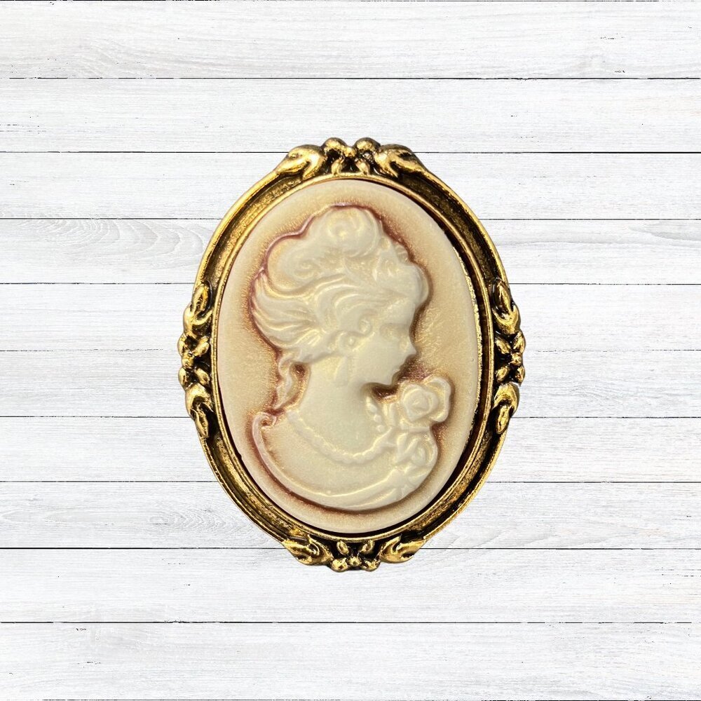 Vintage Lady Cameo Brooch Pin, Victorian Resin Metal Brooch Badge